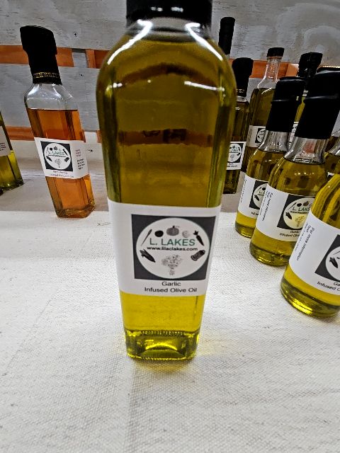Garlic Olive Lilac Lakes Infused olive oil, 8oz